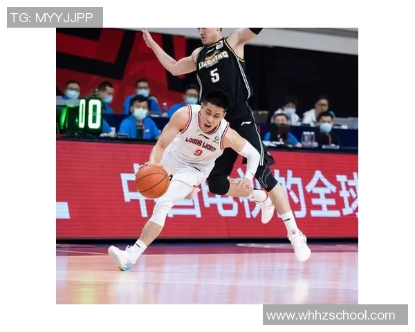 篮球巨星与中国影视明星的跨界碰撞引发的精彩瞬间与故事